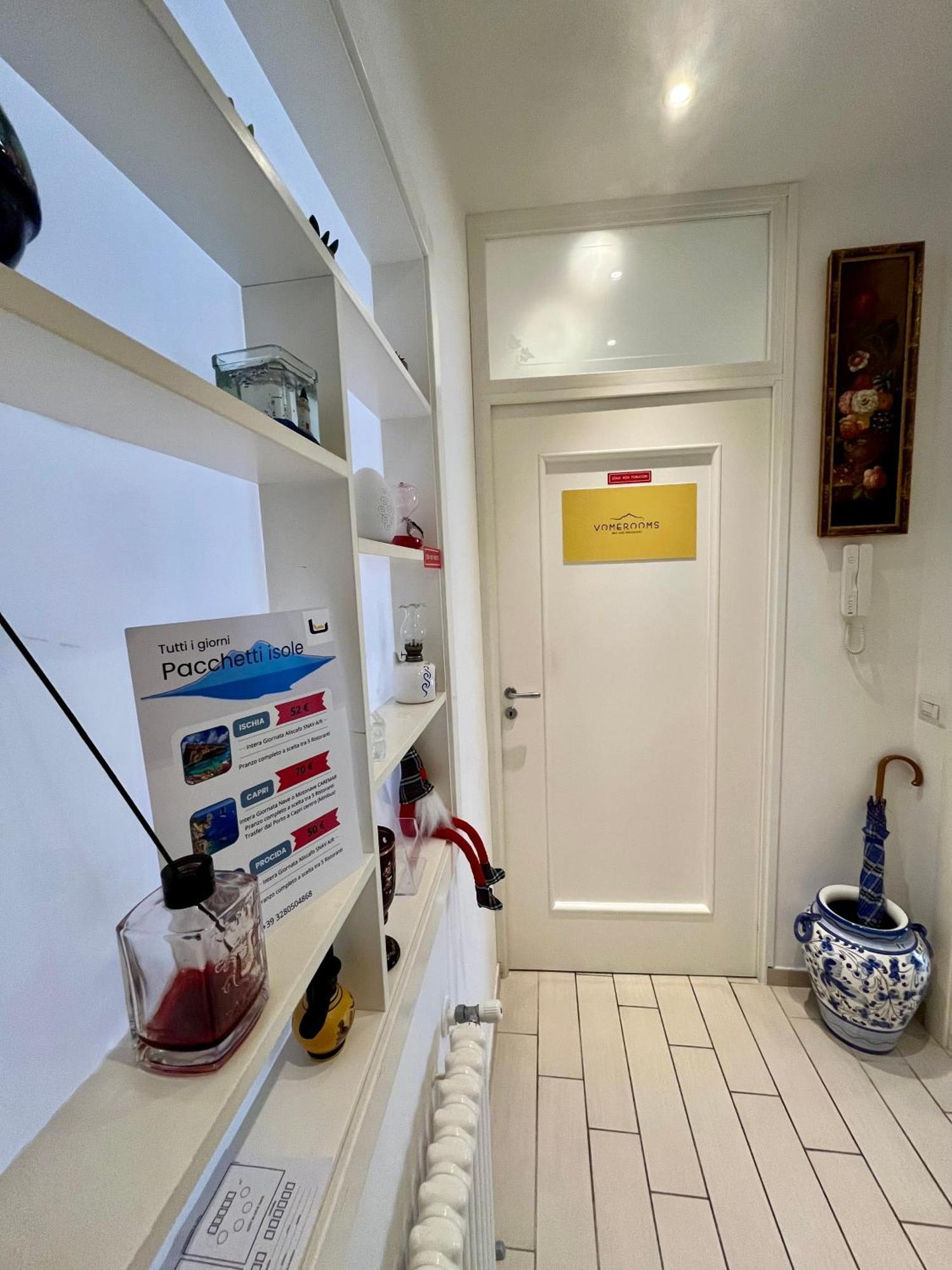 Vomerooms Napoli Bagian luar foto