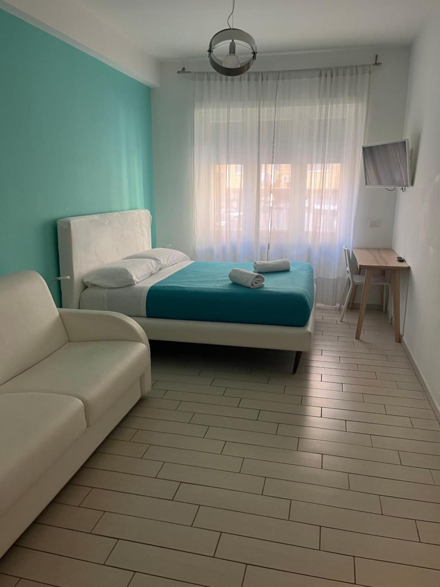 Vomerooms Napoli Bagian luar foto