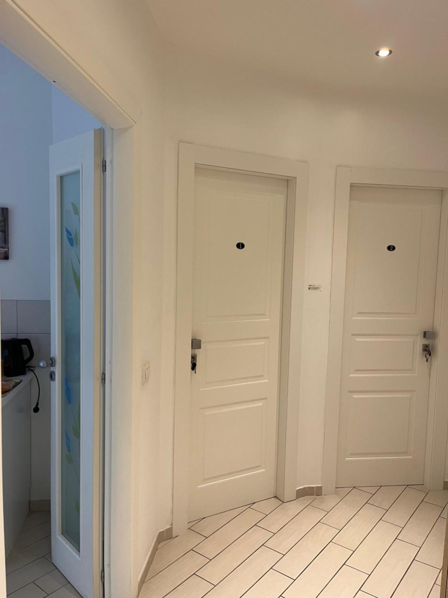 Vomerooms Napoli Bagian luar foto